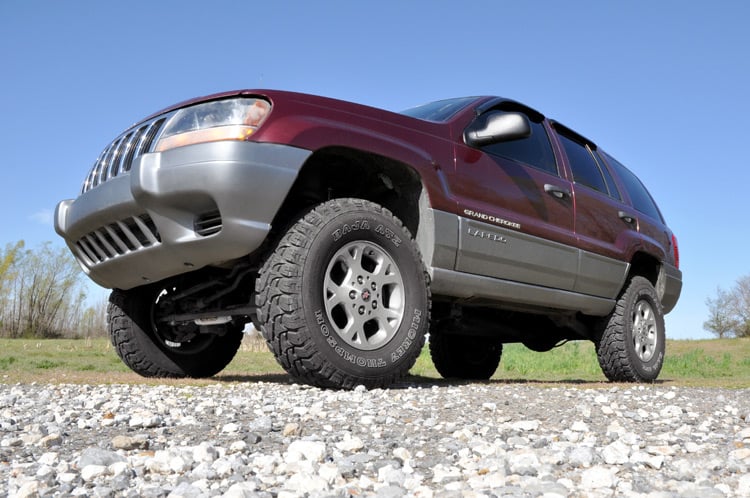 Jeep Grand Cherokee Suspension Lift Kit - Rough Country - 4 Inch - '99-'04